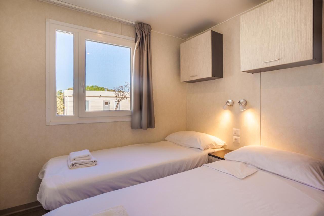 Mobile Homes Lussmarin มาลีโลชินจ์ ภายนอก รูปภาพ