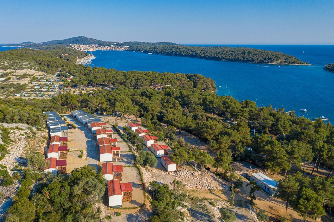Mobile Homes Lussmarin มาลีโลชินจ์ ภายนอก รูปภาพ