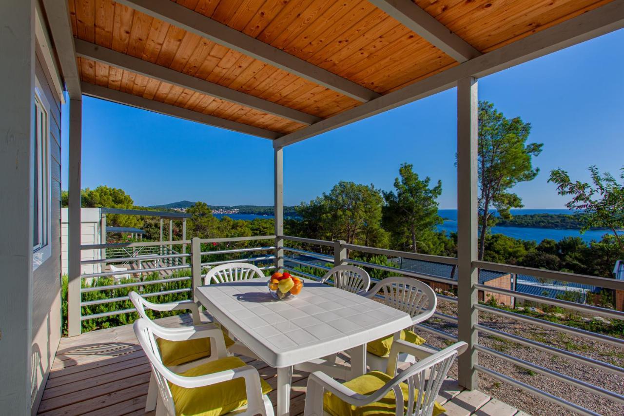 Mobile Homes Lussmarin มาลีโลชินจ์ ภายนอก รูปภาพ