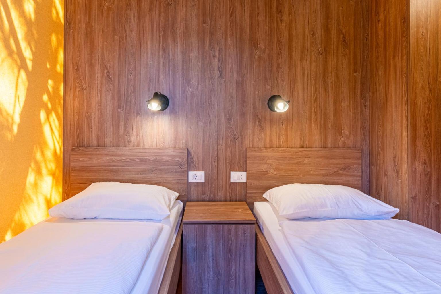 Mobile Homes Lussmarin มาลีโลชินจ์ ภายนอก รูปภาพ
