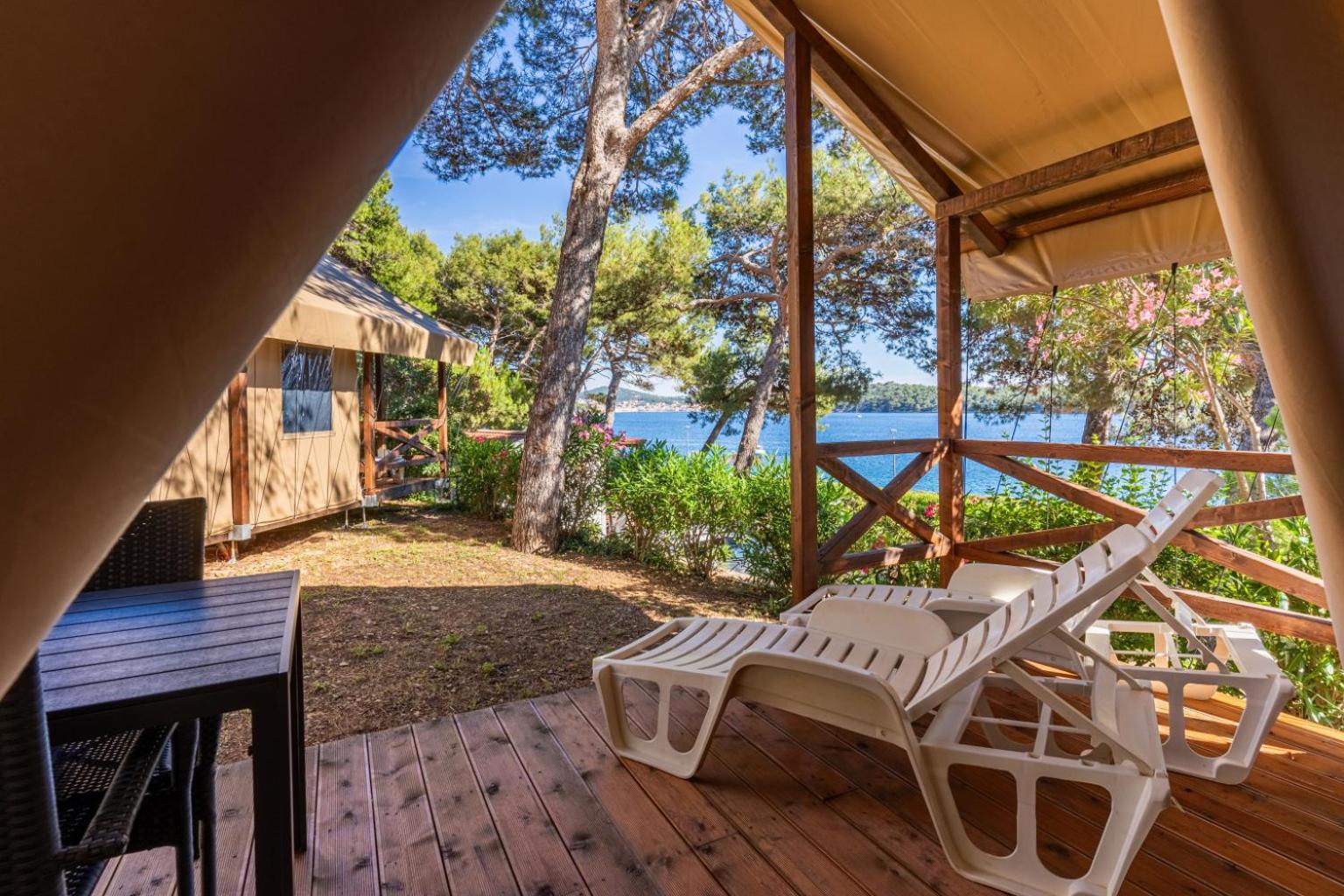Mobile Homes Lussmarin มาลีโลชินจ์ ภายนอก รูปภาพ